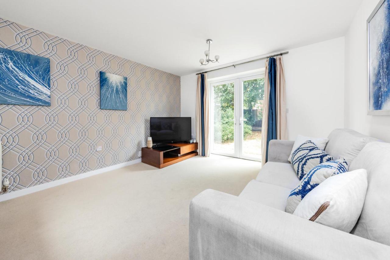 Royal House Wolverhampton - Perfect For Contractors & Large Groups Εξωτερικό φωτογραφία